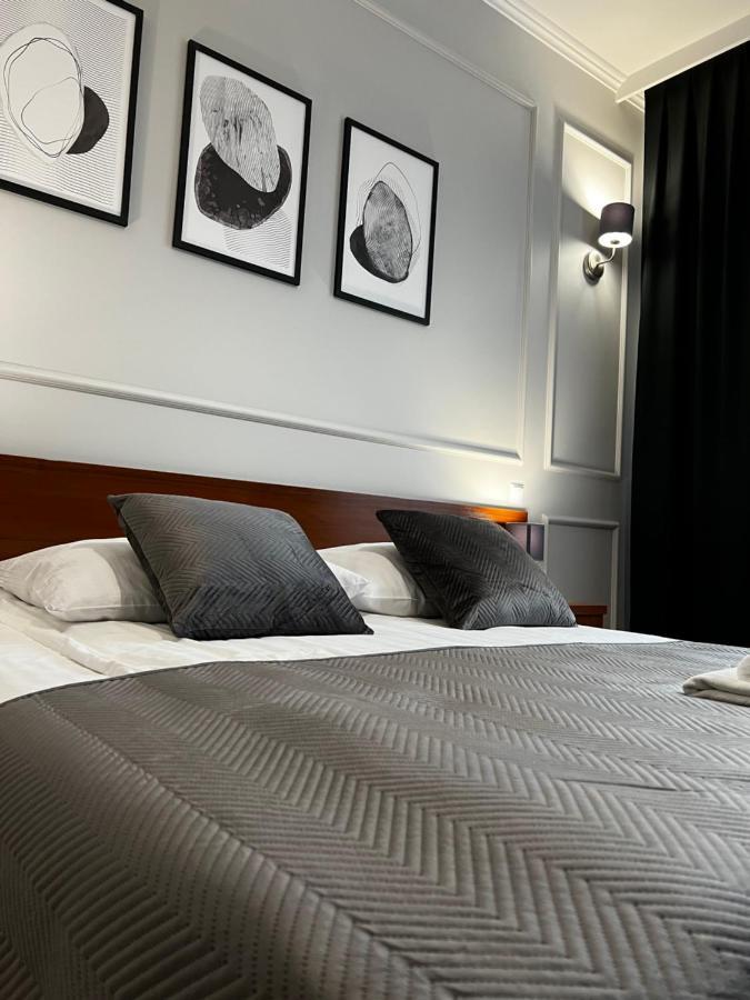 Nad Stara Nida *** Otel Pinczow Dış mekan fotoğraf