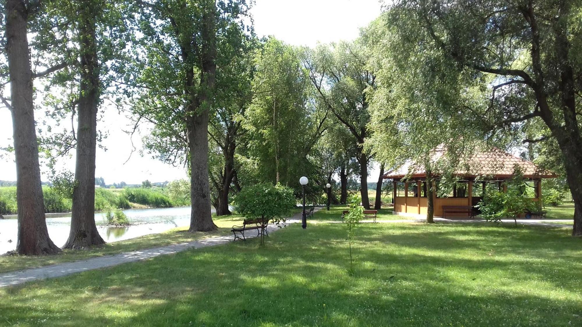 Nad Stara Nida *** Otel Pinczow Dış mekan fotoğraf